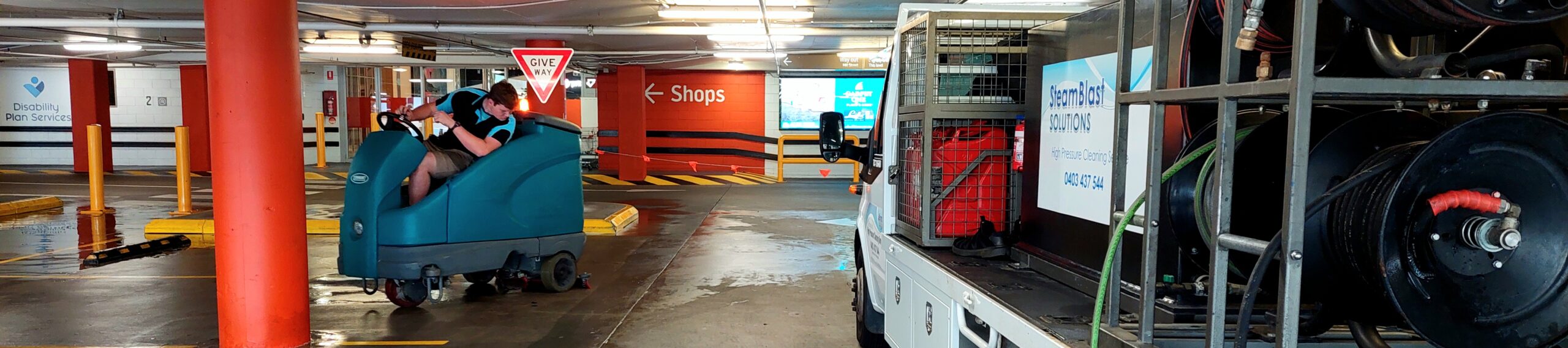 Commercial & Residential Cleaning